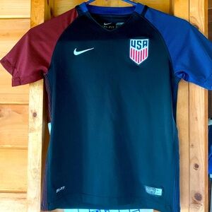 Nike Dri-fit official USA Soccer shirt